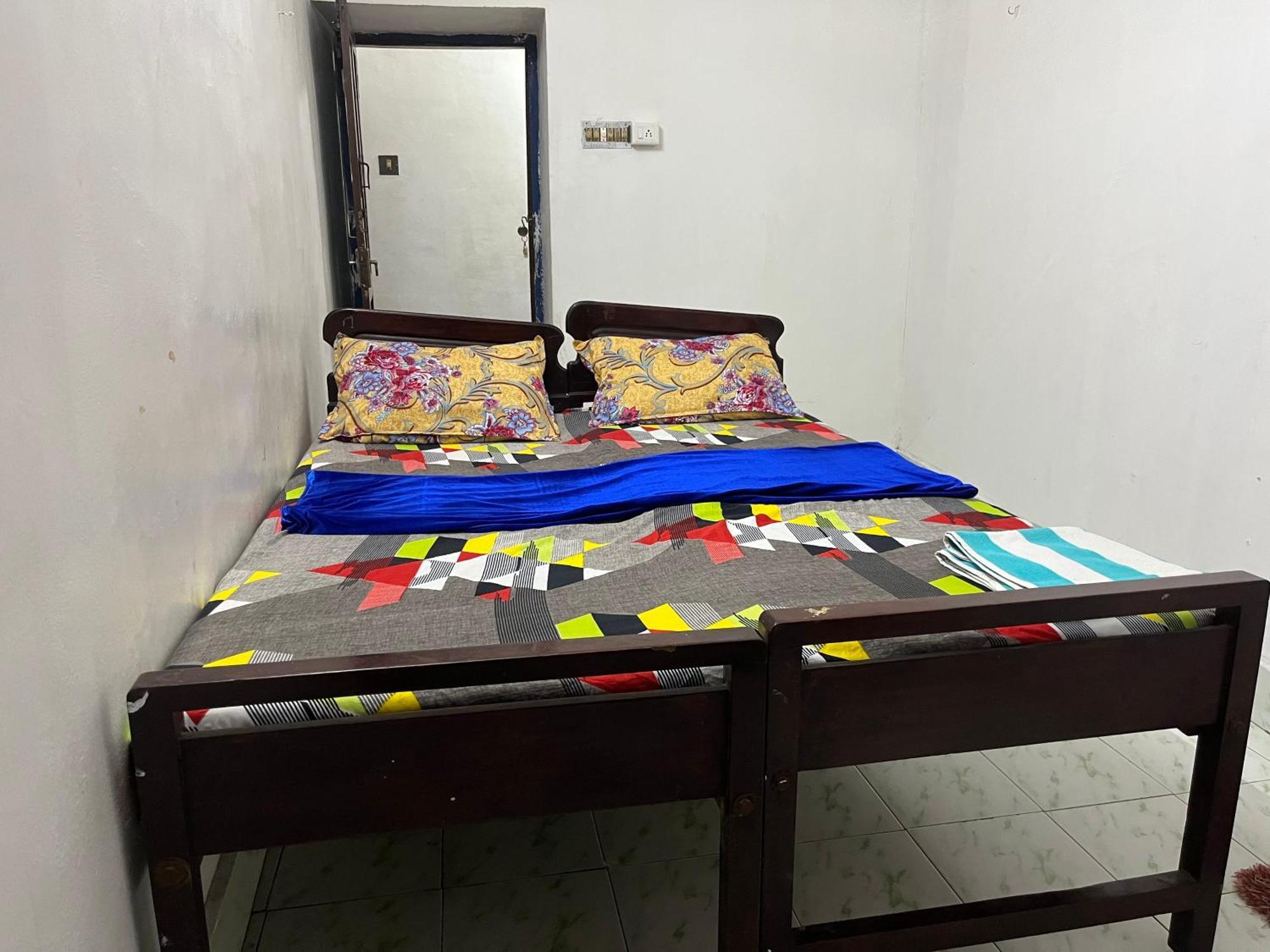 B Hostel Fort Kochi Extérieur photo